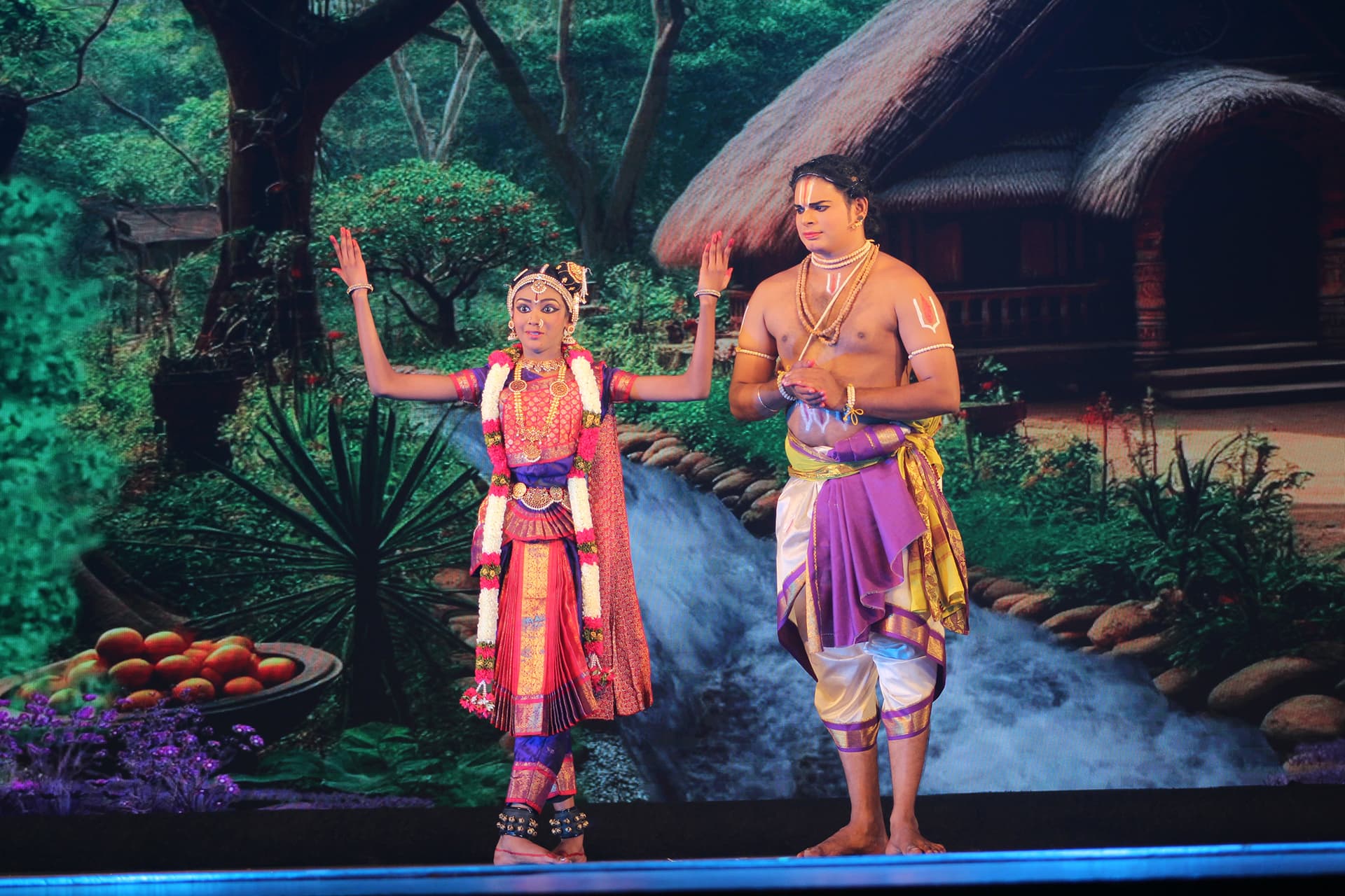 Harshikashree performing Bharatanatyam